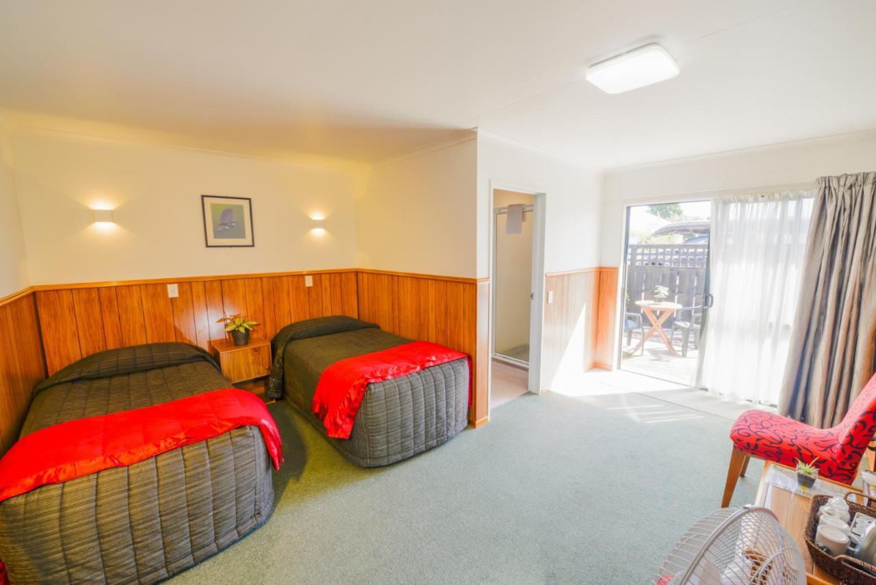 Wilderness Motel Accommodation Haast Buitenkant foto