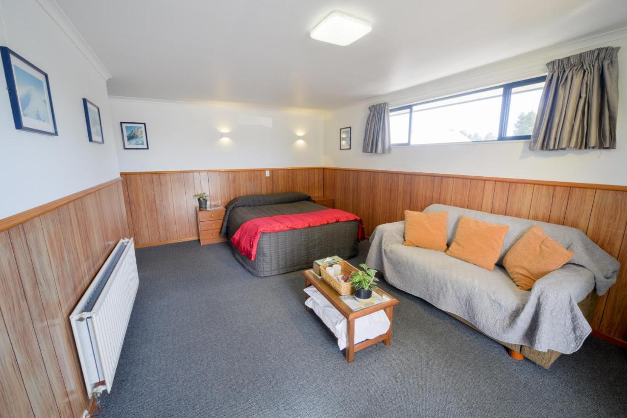 Wilderness Motel Accommodation Haast Buitenkant foto