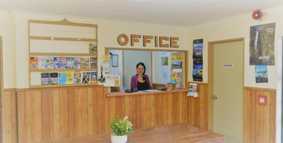 Wilderness Motel Accommodation Haast Buitenkant foto