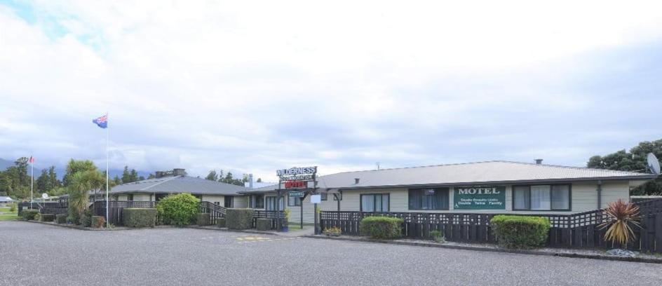 Wilderness Motel Accommodation Haast Buitenkant foto