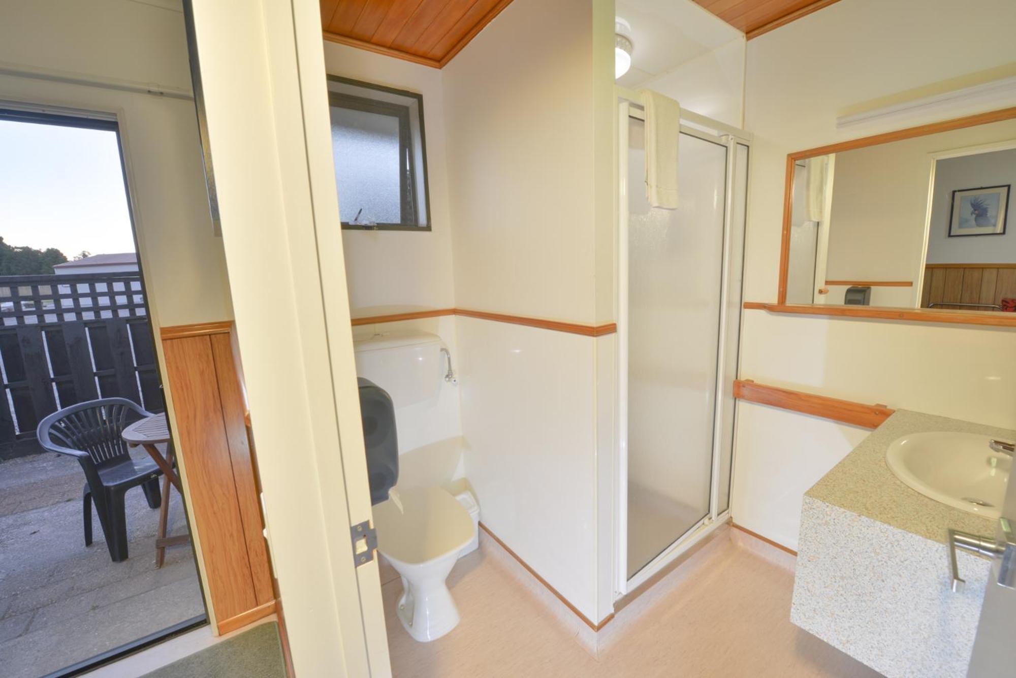 Wilderness Motel Accommodation Haast Buitenkant foto