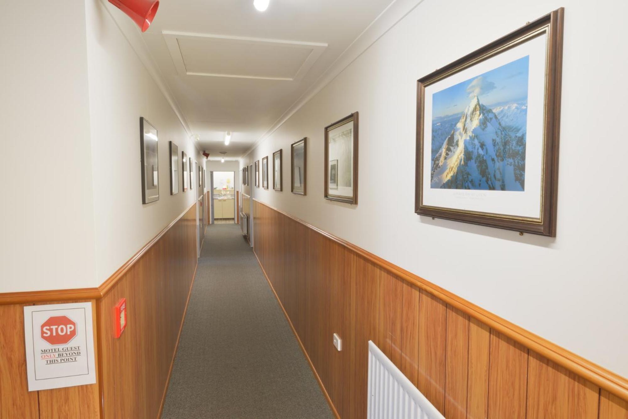 Wilderness Motel Accommodation Haast Buitenkant foto