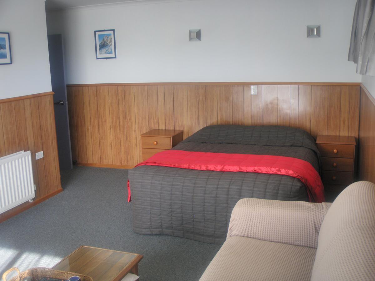 Wilderness Motel Accommodation Haast Buitenkant foto